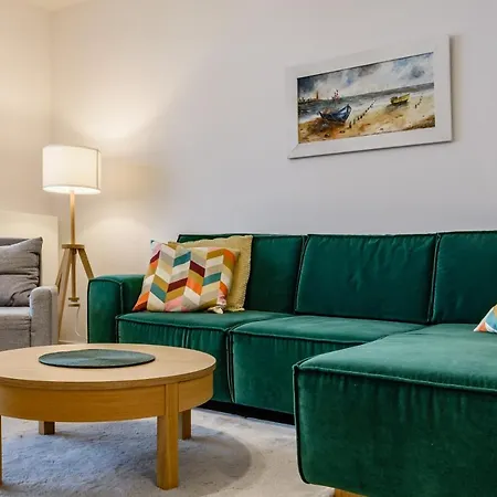Apartment Nadmorskie Tarasy W Kolobrzegu B501