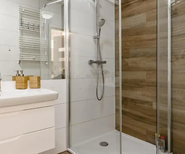 Апартаменты Nadmorskie Tarasy W Kolobrzegu B501 Колобжег